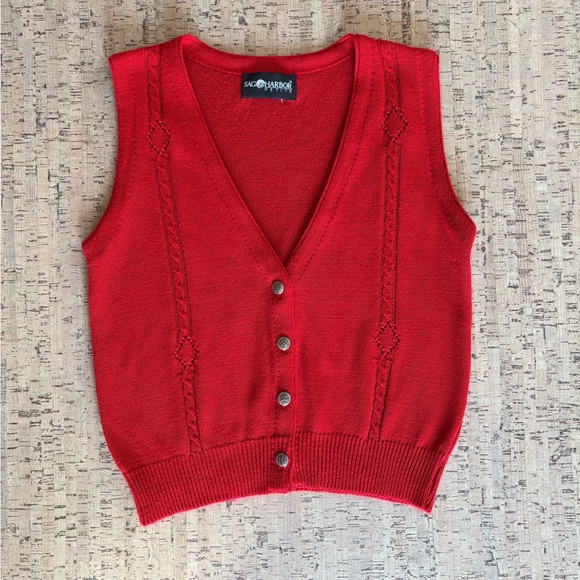 Vintage red knit sweater vest - Picture 2 of 4